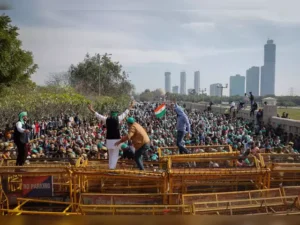 farmers-during-a-protest-demanding-a-hike-in-land-compensation-in-noida