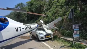 Kedarnath-helicopter-emergency-landing