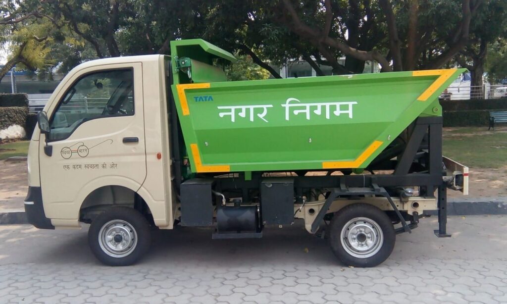 green-garbage-collection-van-body